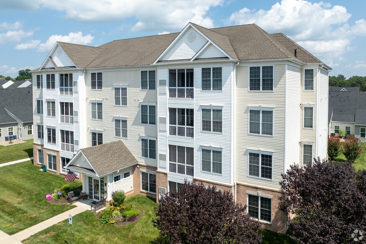 Foto principal - Emerald Hills Condominiums