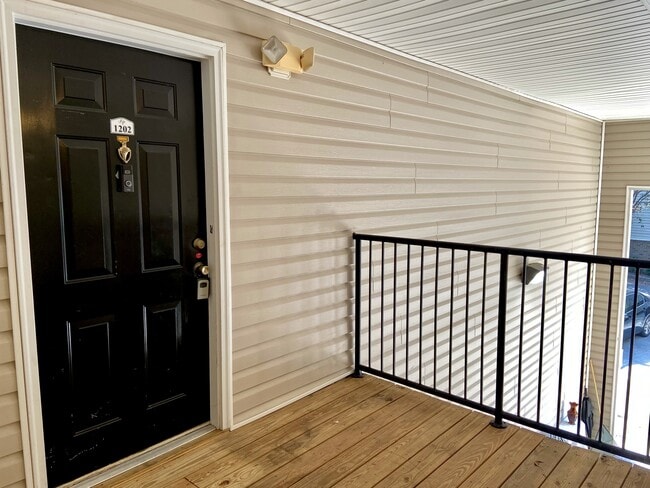 Foto del edificio - 1202 Par 3 Way