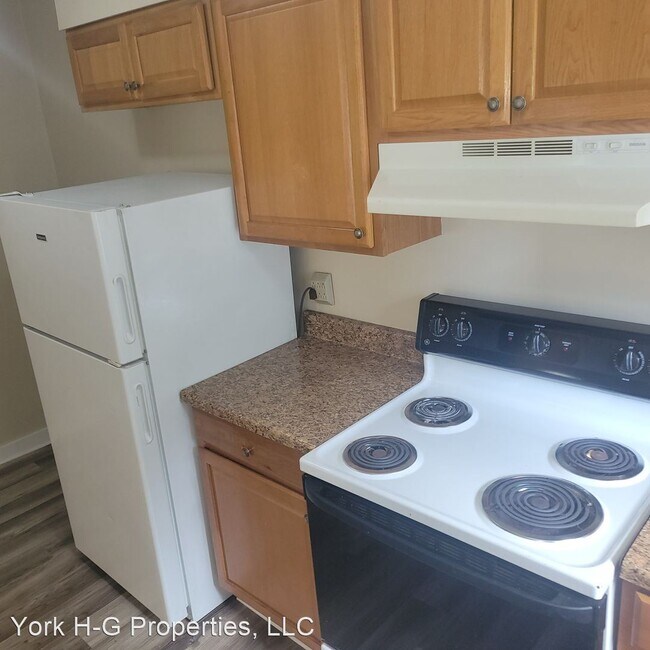 Building Photo - 1 br, 1 bath House - 107 South Main Street...