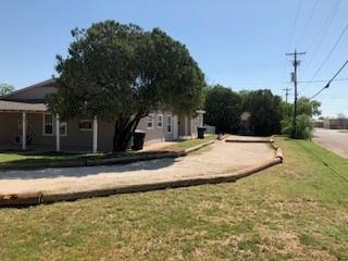 Primary Photo - 2379 Highland Ave