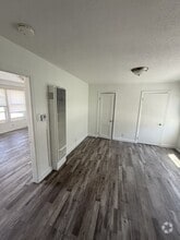 Building Photo - 402 Water St