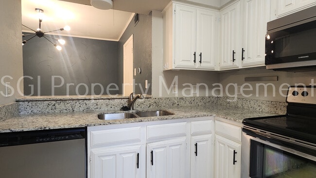 Building Photo - 5626 Preston Oaks Rd