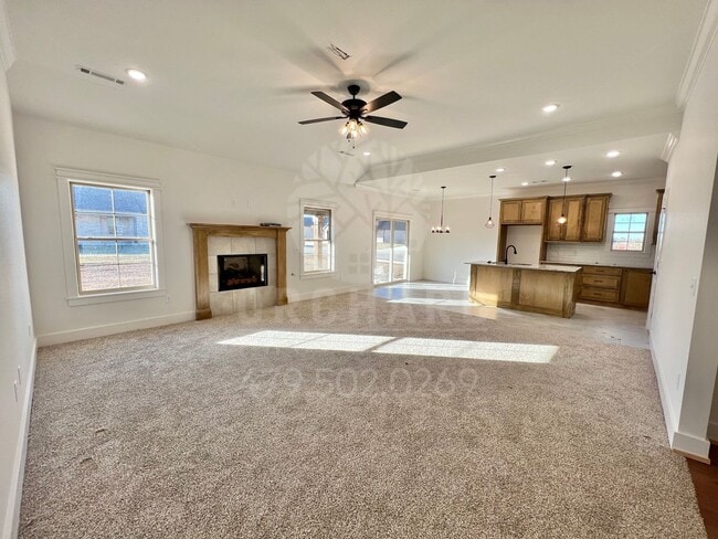Building Photo - Tontitown- Single-Family Home- Stunning Ap...