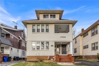 Building Photo - 11913 Buckingham Ave