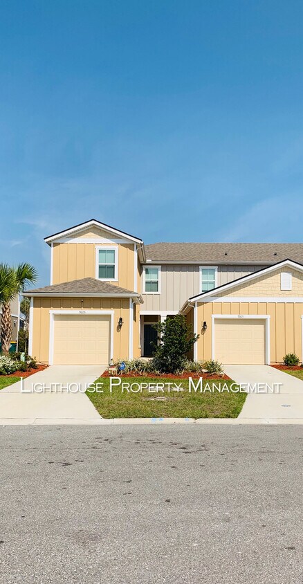 Foto principal - Modern 2/2.5 Townhome-Baymeadows!