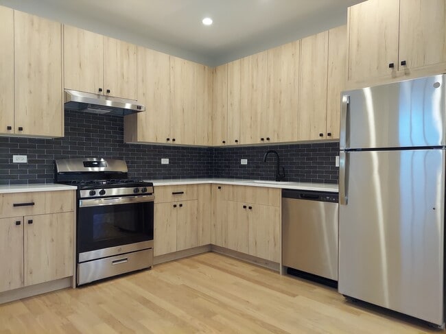 Foto del edificio - 2257 W Argyle St