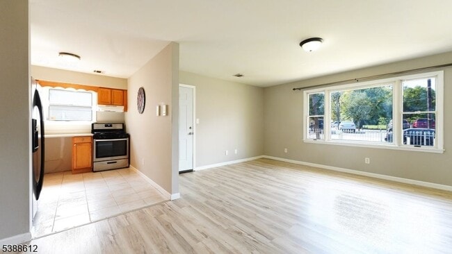 Foto del edificio - 591 Cherry St