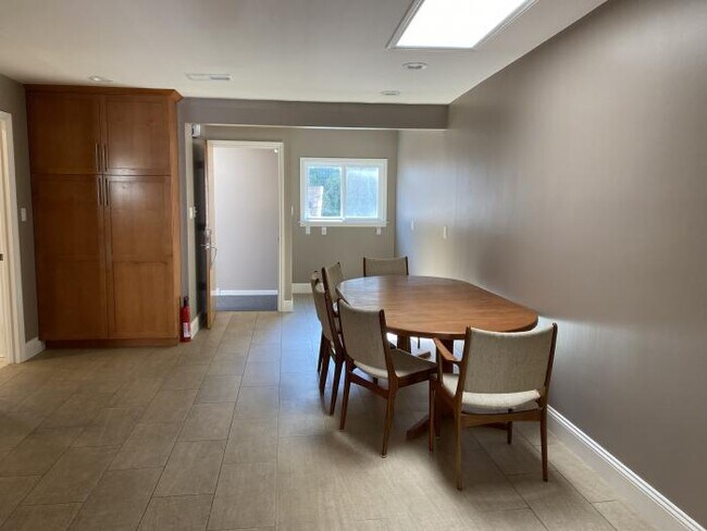 Building Photo - 1 bedroom in San Francisco CA 94133