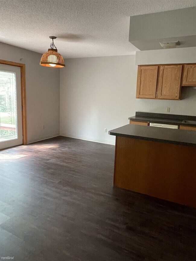 Building Photo - 2 br, 2.5 bath House - 2345 Darwin Ln