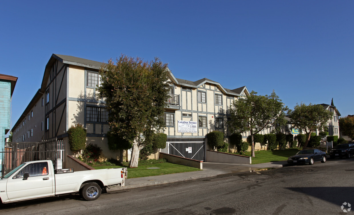 Foto del edificio - Catalina Terrace