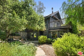 Building Photo - 21344 Colina Dr