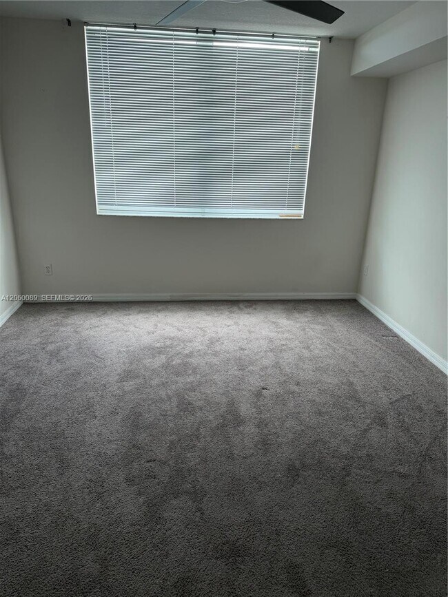 Foto del edificio - 2665 SW 37th Ave