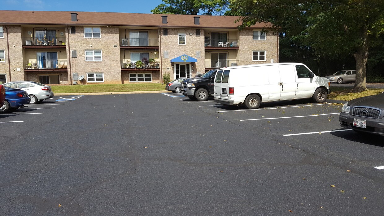 Abbey Square Apartments in Catonsville, MD