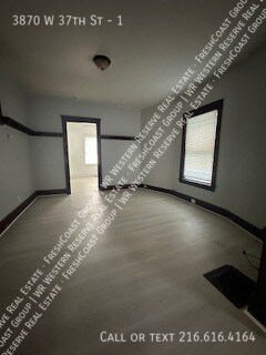 Foto del edificio - 3870 W 37th St