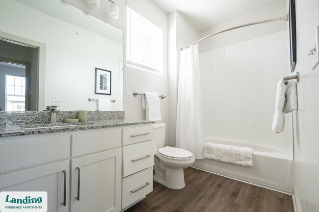 Foto del edificio - 340 W 25th St