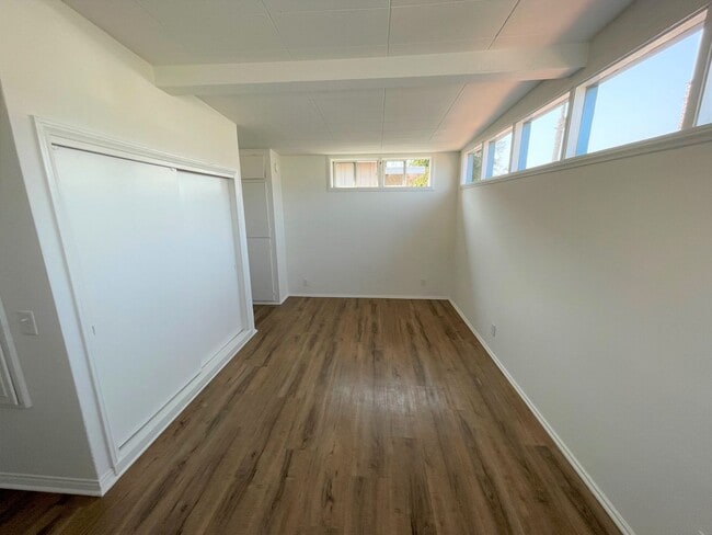 Building Photo - pierpont