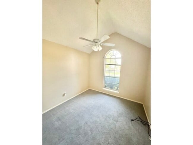 Building Photo - 932 Winchester Ln