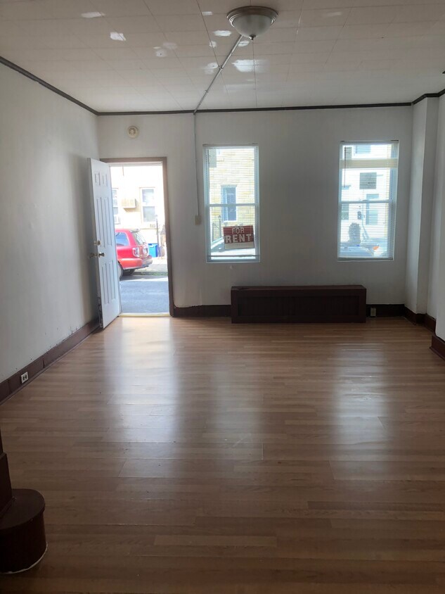 Foto principal - 1838 E Wensley St