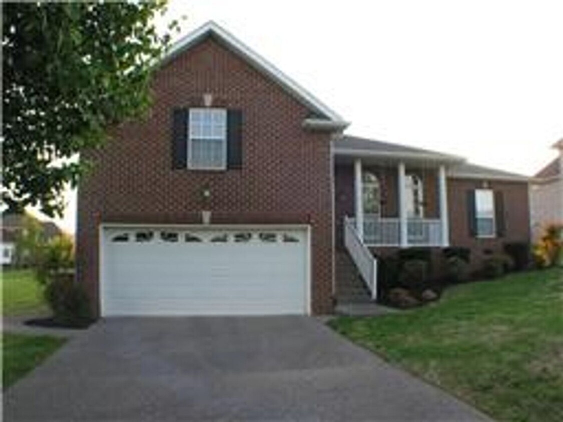 Foto principal - For Lease - 3 Bed, 2 Bath, 1850 Sqft, 0.33...