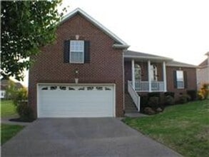 Building Photo - 3222 Briarhill Ct