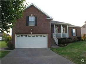Building Photo - 3222 Briarhill Ct