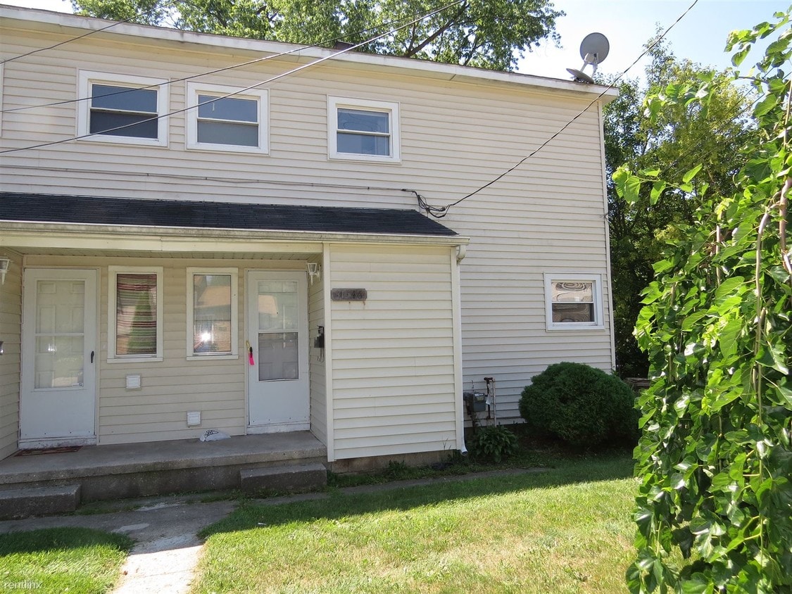 31546 Alpena Ct, Westland, MI 48186 Townhouse for Rent in Westland, MI