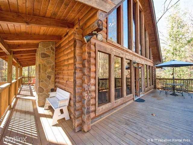 Foto del edificio - 4931 Riversong Way