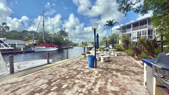 Foto del edificio - 1200 SW 12th Ave