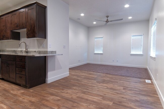 Building Photo - 14742 Nob Ln