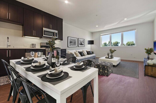 Foto del edificio - The Metropolitan at Larchmont Village