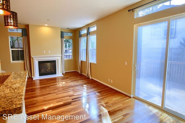 Building Photo - 4 br, 4 bath House - 232 Meadow Pine Pl