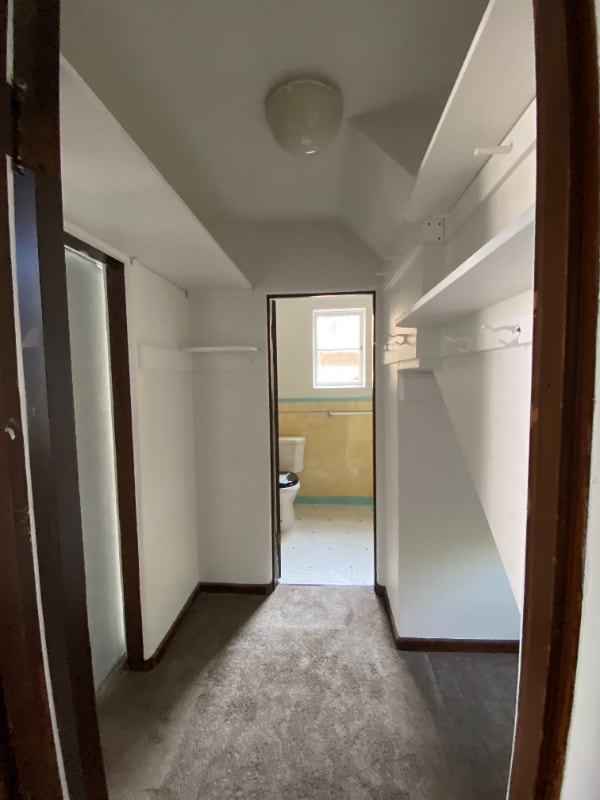 Building Photo - 1700 Le Roy Ave