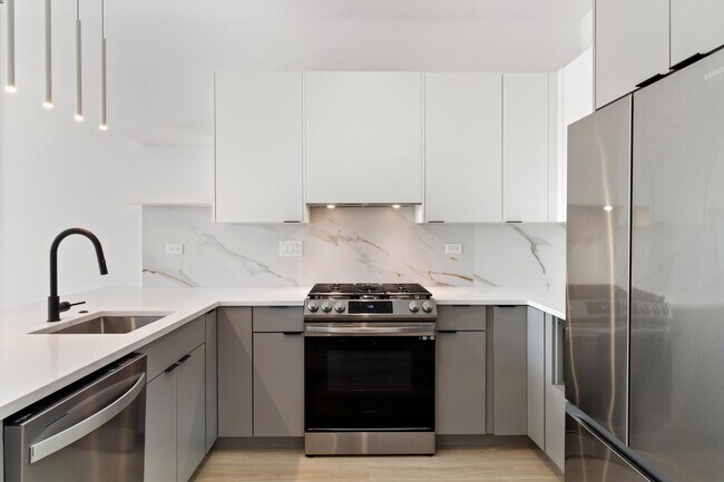 Foto del edificio - 3821 N Ashland Ave