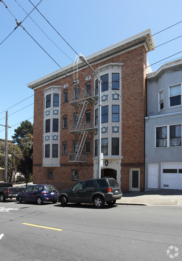 Building Photo - 251 Parnassus St