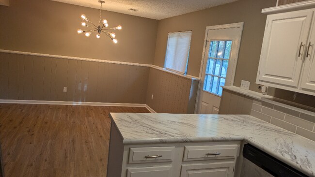 Foto del edificio - 10171 Haskins St