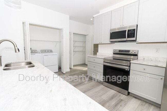 Foto del edificio - 2405 Kirby Ave
