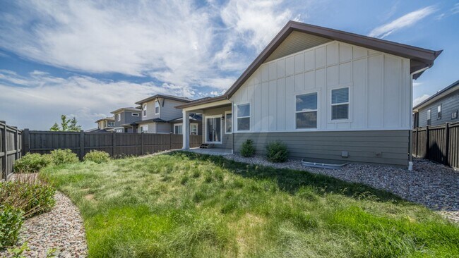 Building Photo - Beautiful Rancher in The Farm Community