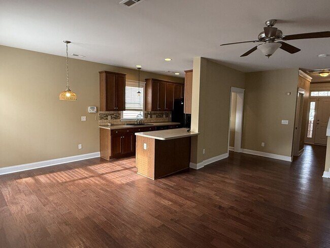 Foto del edificio - 15211 Barnsbury Dr