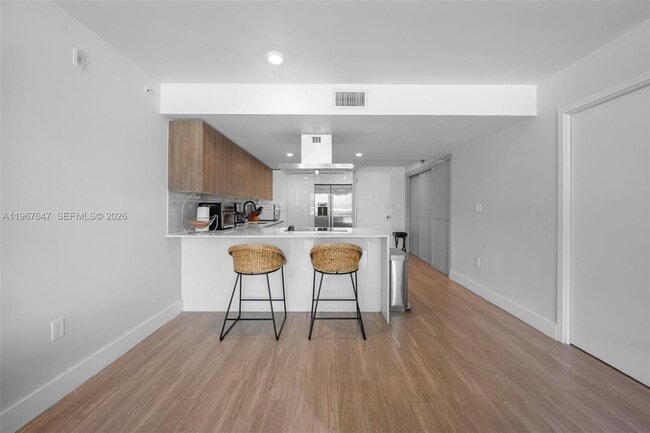 Building Photo - 1025 92nd St