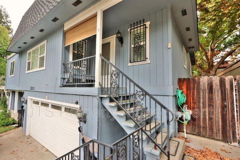 2221 Claremont Rd Unit B, Carmichael, CA 95608 Condo for Rent in