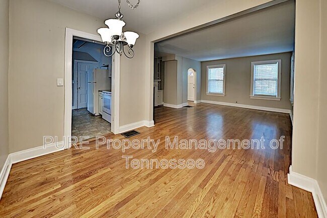Building Photo - 1717 Temple Ave