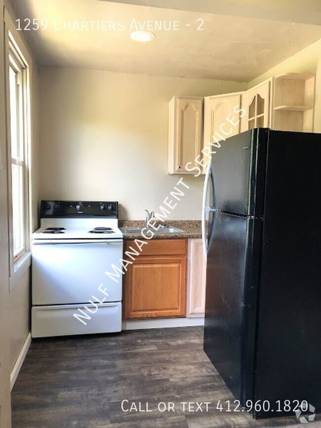 Crafton Heights Apartments for Rent with a Garage Pittsburgh, PA 8