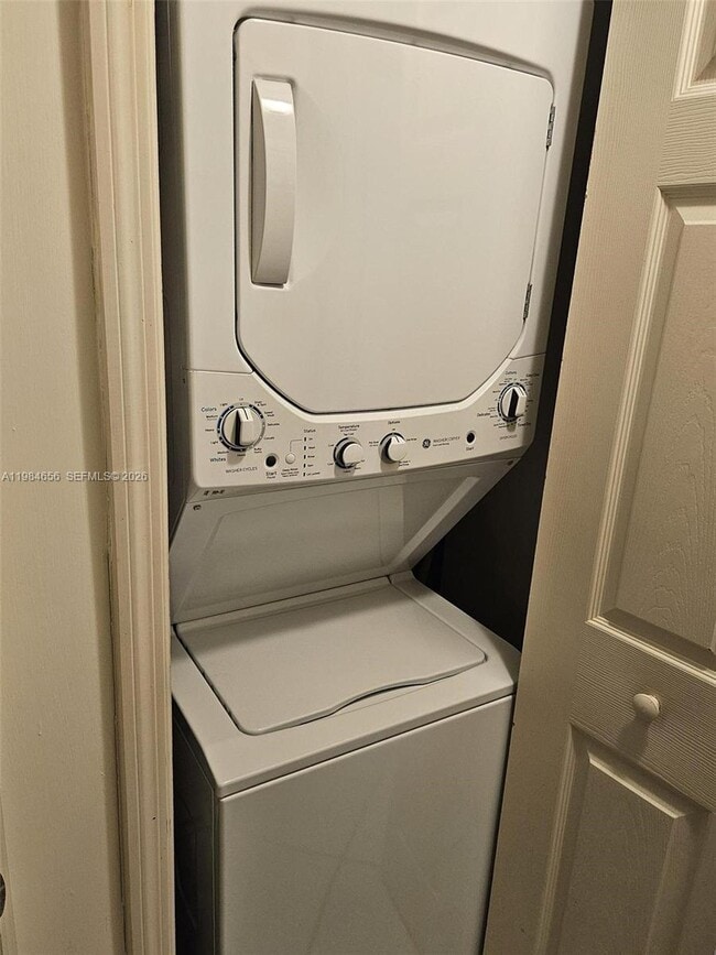 Foto del edificio - 3500 Coral Way