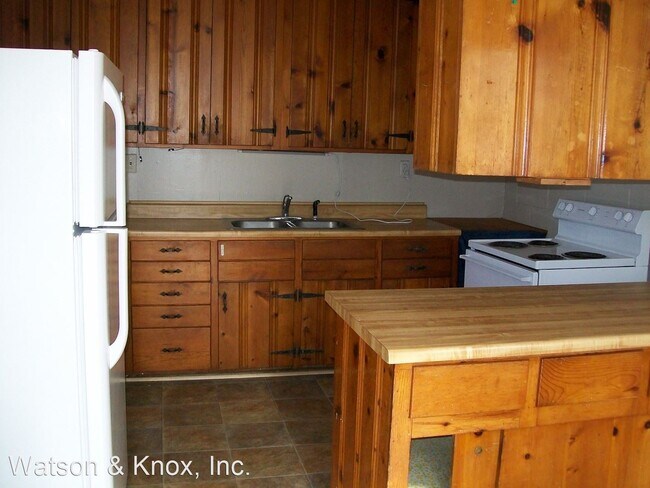 Building Photo - 3 br, 1 bath House - 168 Rivers Circle