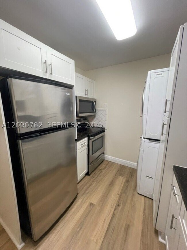 Foto del edificio - 7915 SW 86th St