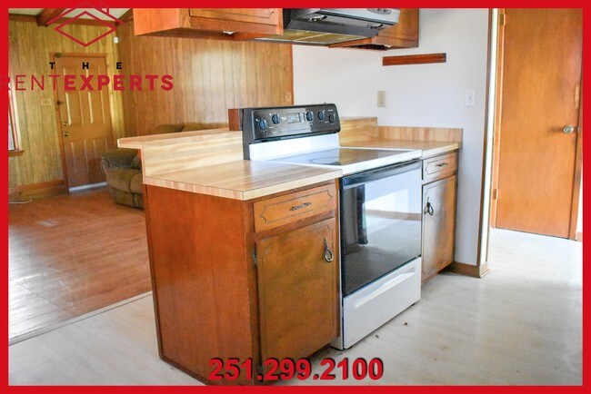 Foto del edificio - 1324 Middle Ring Rd