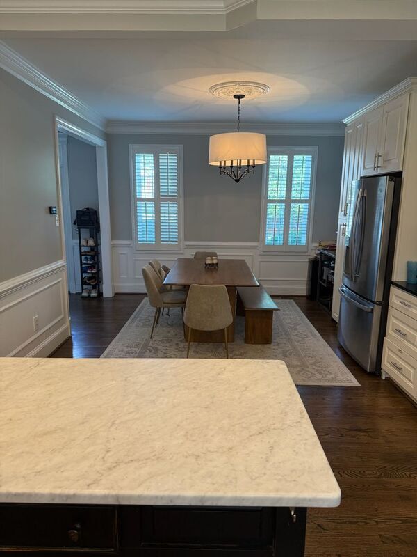 Foto del edificio - 3808 Ivyglen Dr