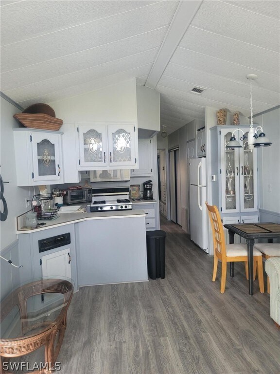 Building Photo - 15175 Stringfellow Rd