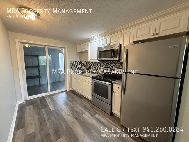 Building Photo - 350 N Elm St