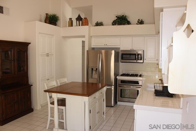 Building Photo - 12273 Briardale Way